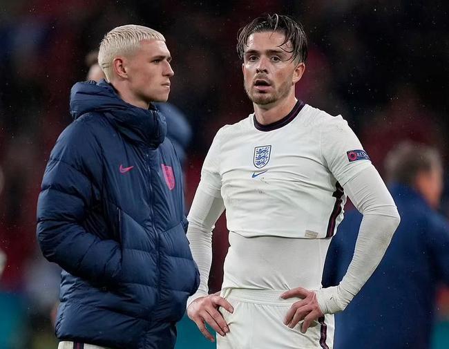 南宫28-包含橄榄球小组赛，河套海豚队与皖南铁骑队强势反弹，体能对抗拉满！快速转换撕裂防线的词条