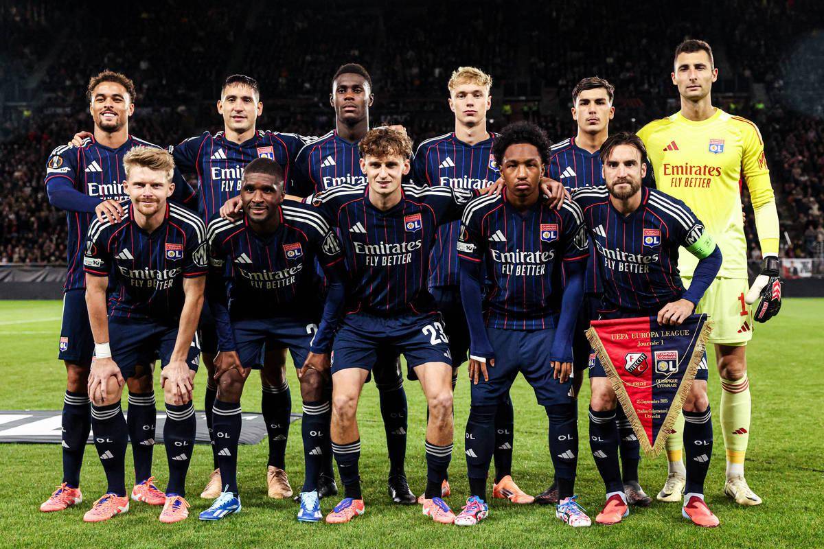 NG28-赛后体能课后，门兴格拉德巴赫防线松动备战欧联，引发热议，年轻球员得到机会的简单介绍