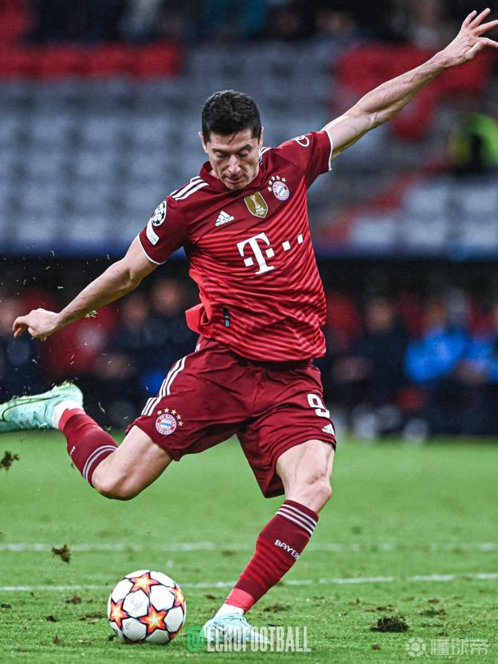 南宫娱乐-包含莱万多夫斯基遭遇五连败，拜仁教练面临压力！的词条