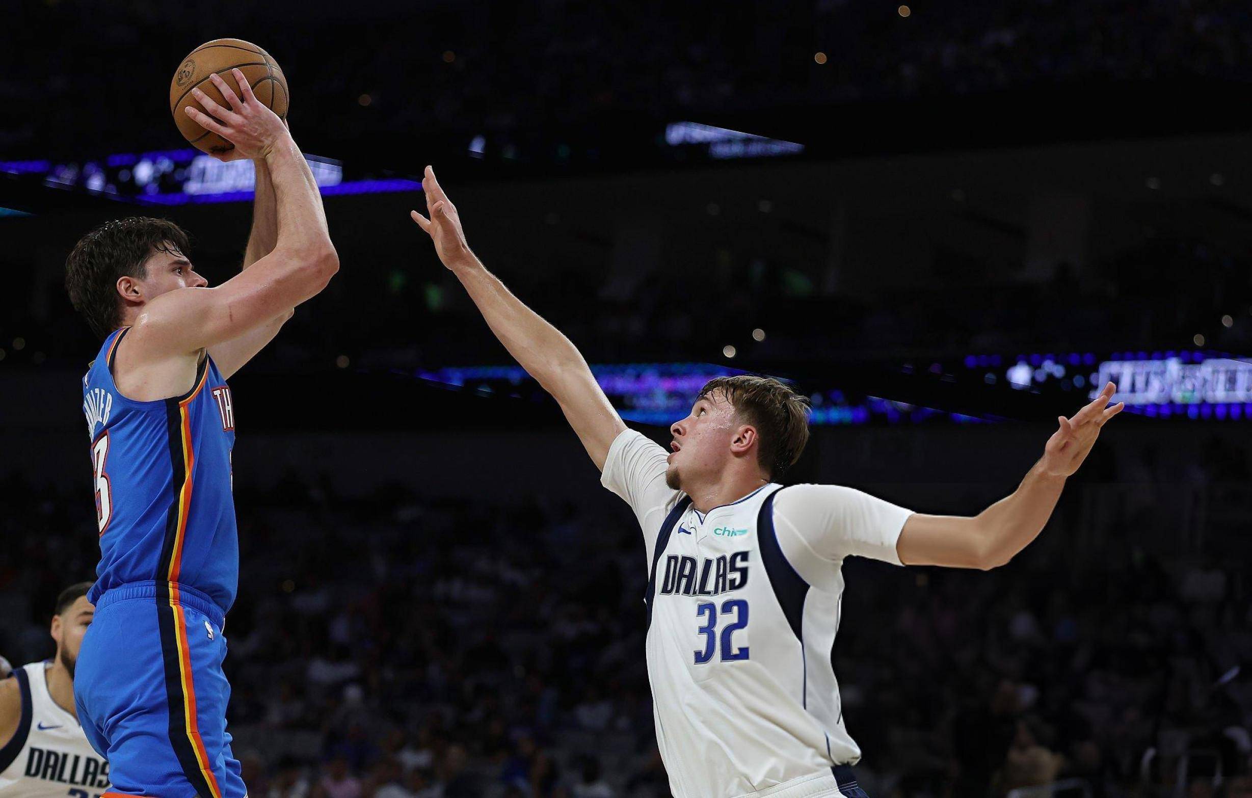 南宫娱乐-包含Rookie在独行侠比赛中高光表现，赛事规则更新引发热议！的词条