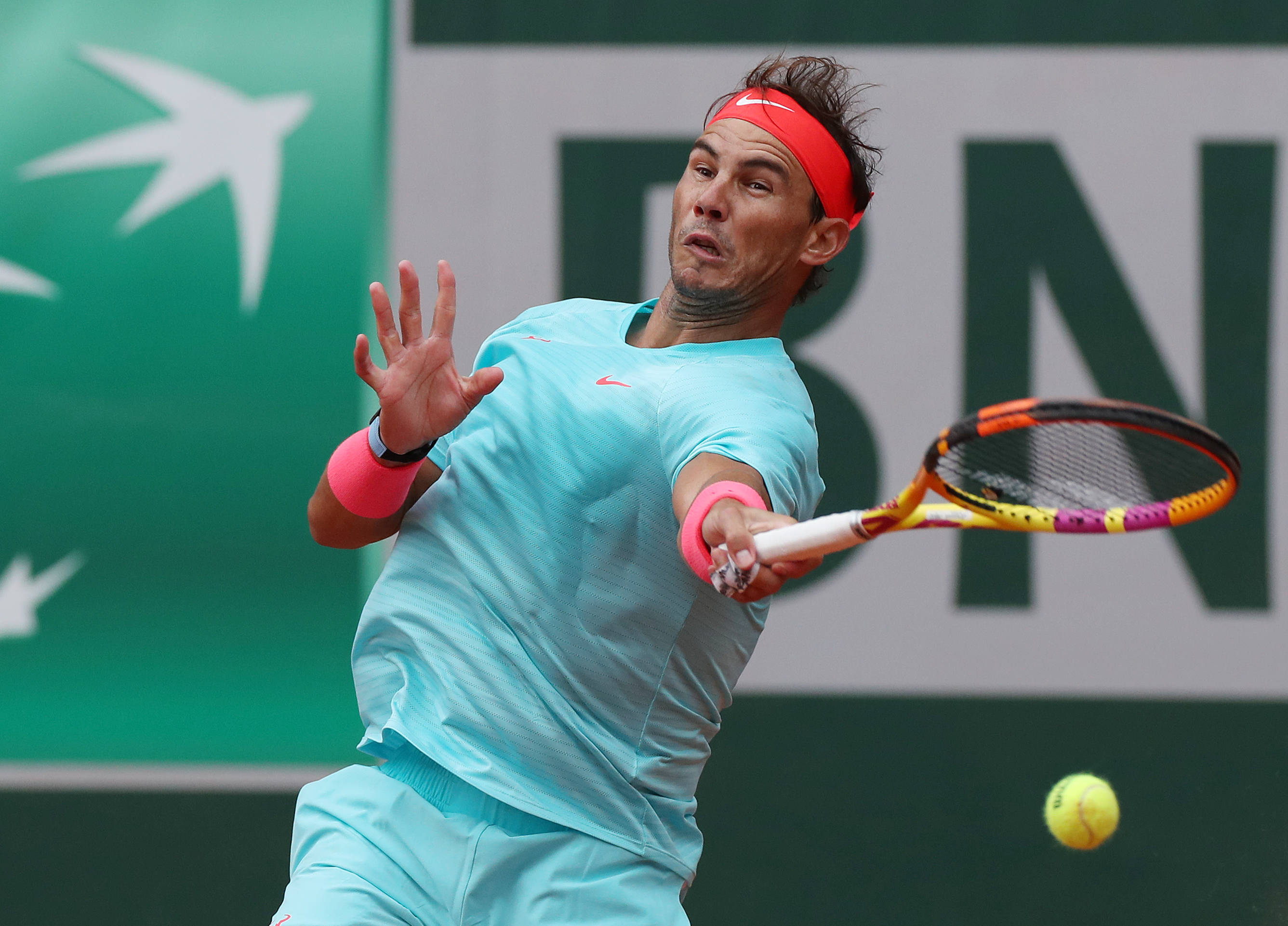 NG28-纳达尔在曼联比赛中回归赛场，高光表现引发热议！的简单介绍